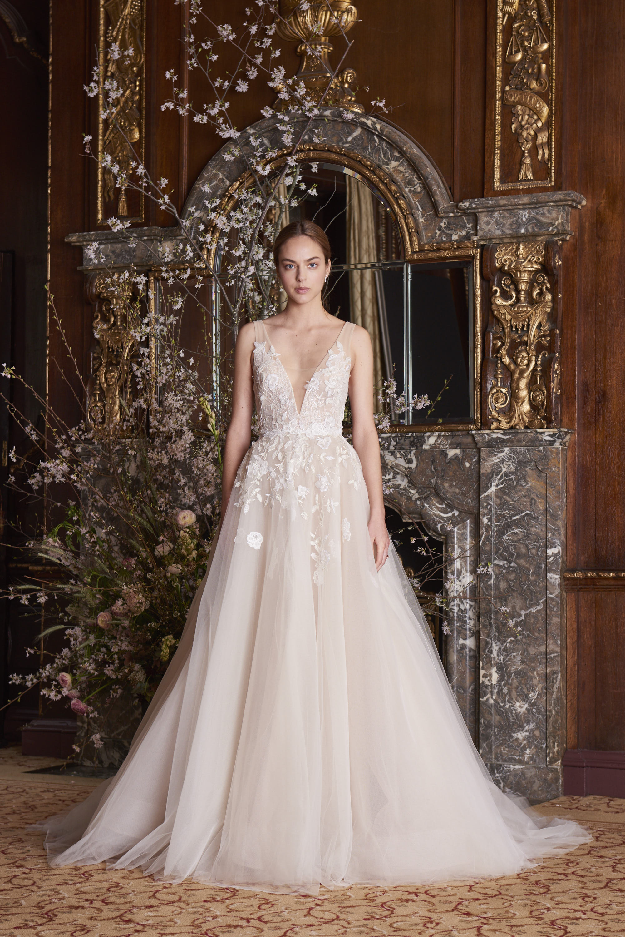 Красивые свадебные платья 2024. Monique lhuillier модельер. Monique lhuillier Bridal 2022.