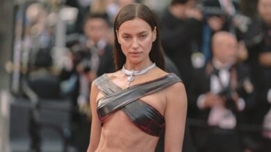 Cannes 2023, dopo il raffinato debutto in Armani Privé, Irina Shayk sceglie un look Super Hot!