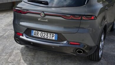 Questo SUV Alfa Romeo sta dominando il mercato estivo. Lo vogliono tutti!