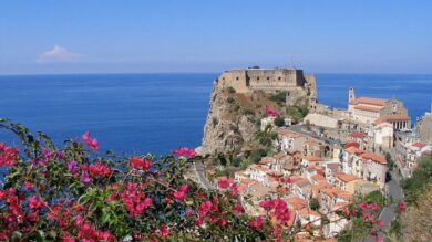 La leggenda di questo borgo calabro è citata anche nell’Odissea. Vi stupirà!