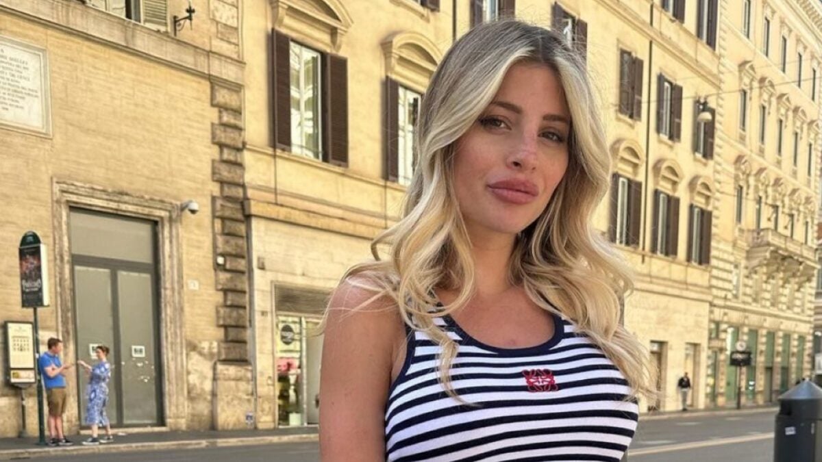 Chiara Nasti, la borsa in paglia è griffata: chi la firma e quanto costa!