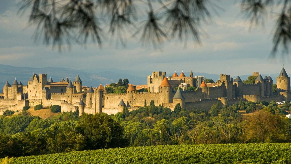 E’ il borgo medievale più bello d’Europa. Vale proprio la pena visitarlo!