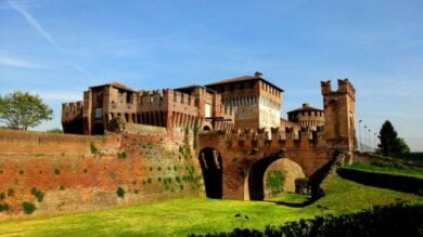 In questo Borgo lombardo, il castello è davvero da favola. Meraviglioso!