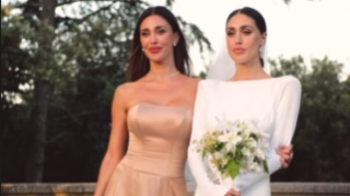 Belen Rodriguez alle nozze di Cecilia sceglie Due abiti preziossissimi: costano una fortuna!