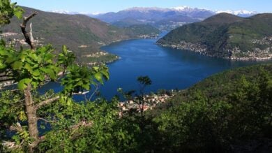 In questo borgo lacustre a pochi passi dalla Svizzera il relax è davvero assicurato