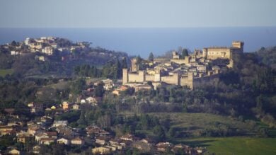 Questo Borgo medievale delle Marche è una bellezza autentica da scoprire subito!