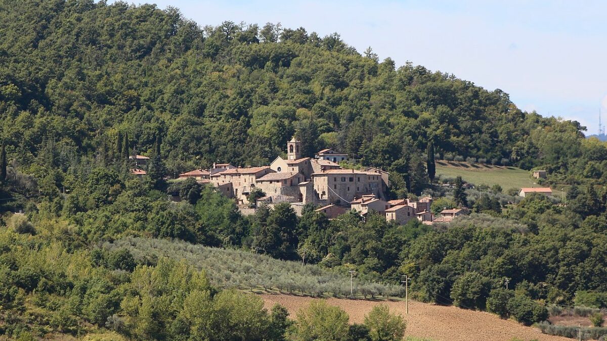 Questo borgo umbro nasconde un piccolo tesoro tutto da scoprire