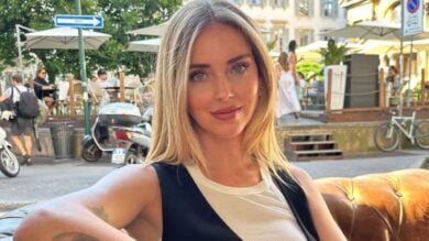 Chiara Ferragni in Grecia, il Look da spiaggia vale quasi 3mila euro!