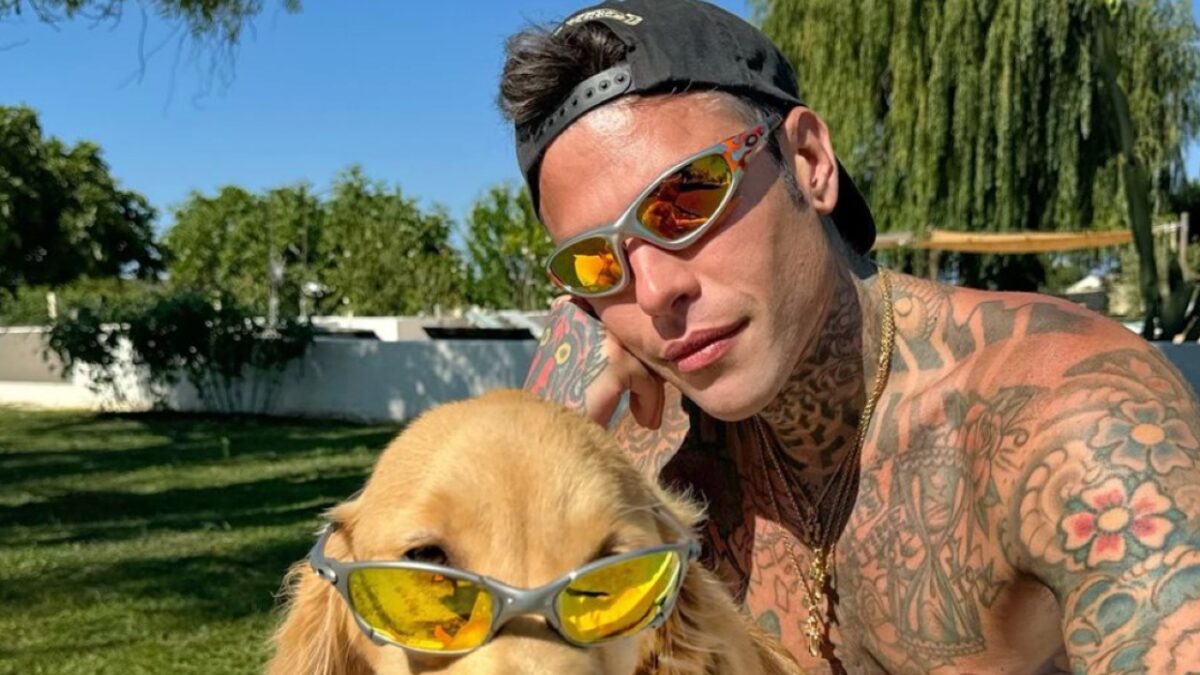 Fedez spende 700mila euro per il nuovo Orologio di lusso!