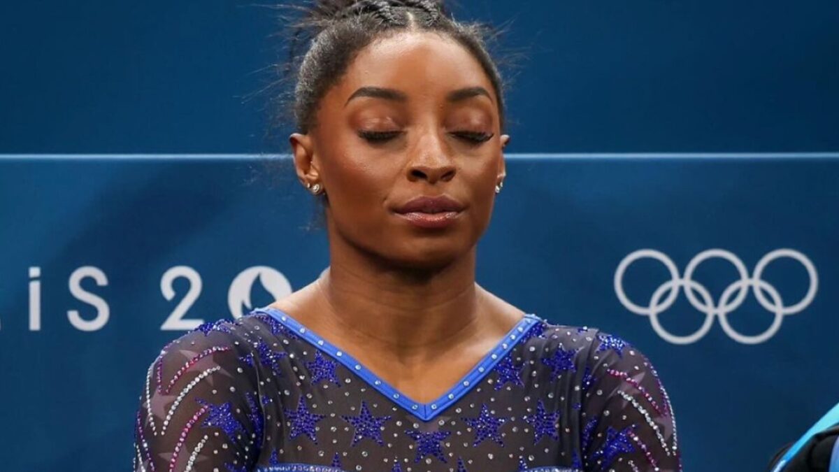 Simone Biles, avete visto l’Anello di fidanzamento della campionessa olimpica? Prezzo folle