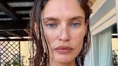 Bianca Balti torna sui social dopo l’annuncio del Cancro, capelli corti e sorriso da eroina