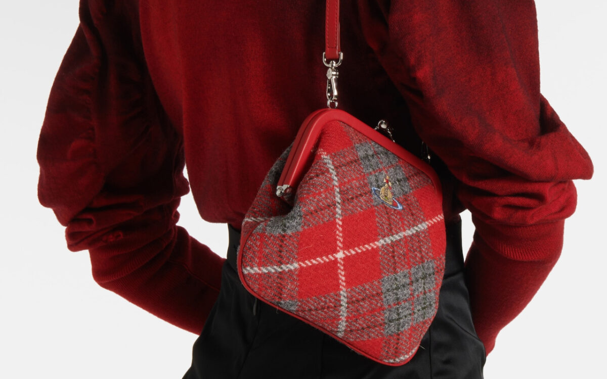 Il tartan non passa mai di moda: 6 capi e accessori nella stampa più chic di sempre