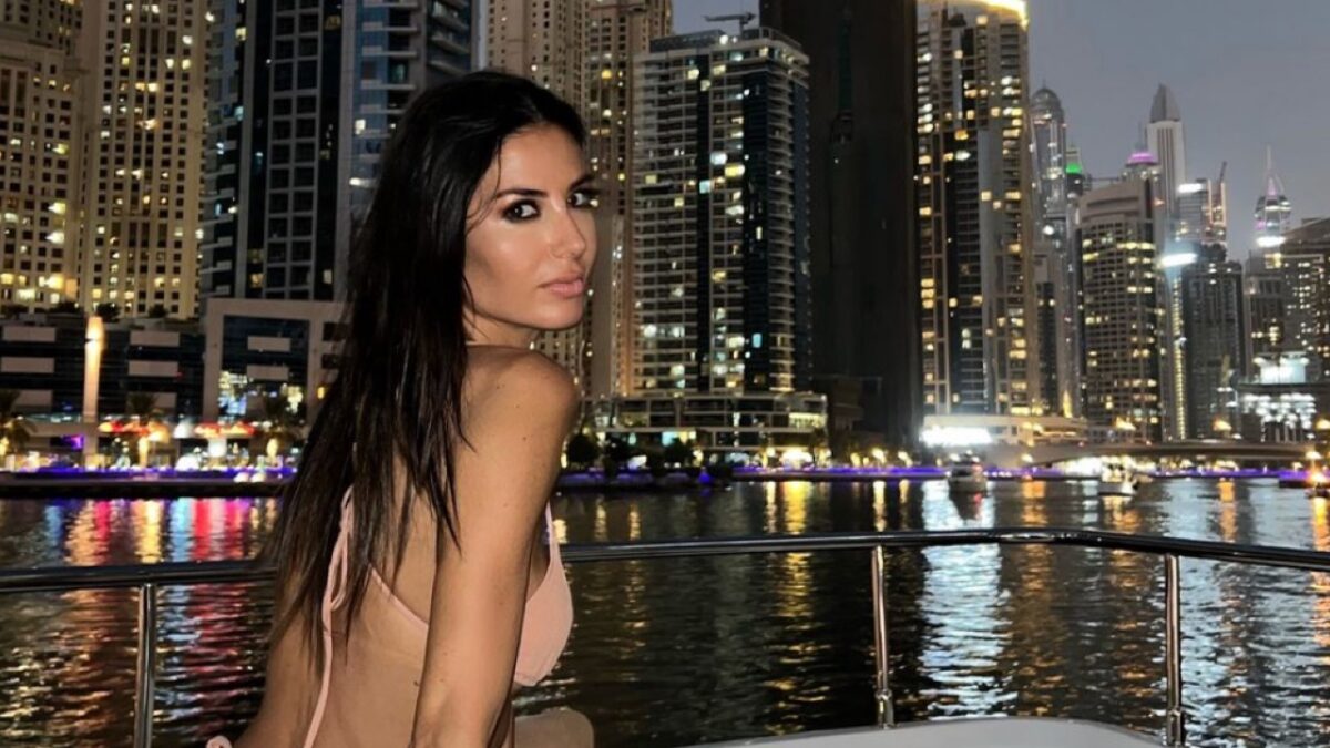 Elisabetta Gregoraci, prezzi stratosferici per l’hotel deluxe a Dubai: quanto ha speso per la vacanza con il figlio 