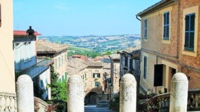 Visitare le Marche in autunno? Ecco un tour tra i suoi borghi più belli…