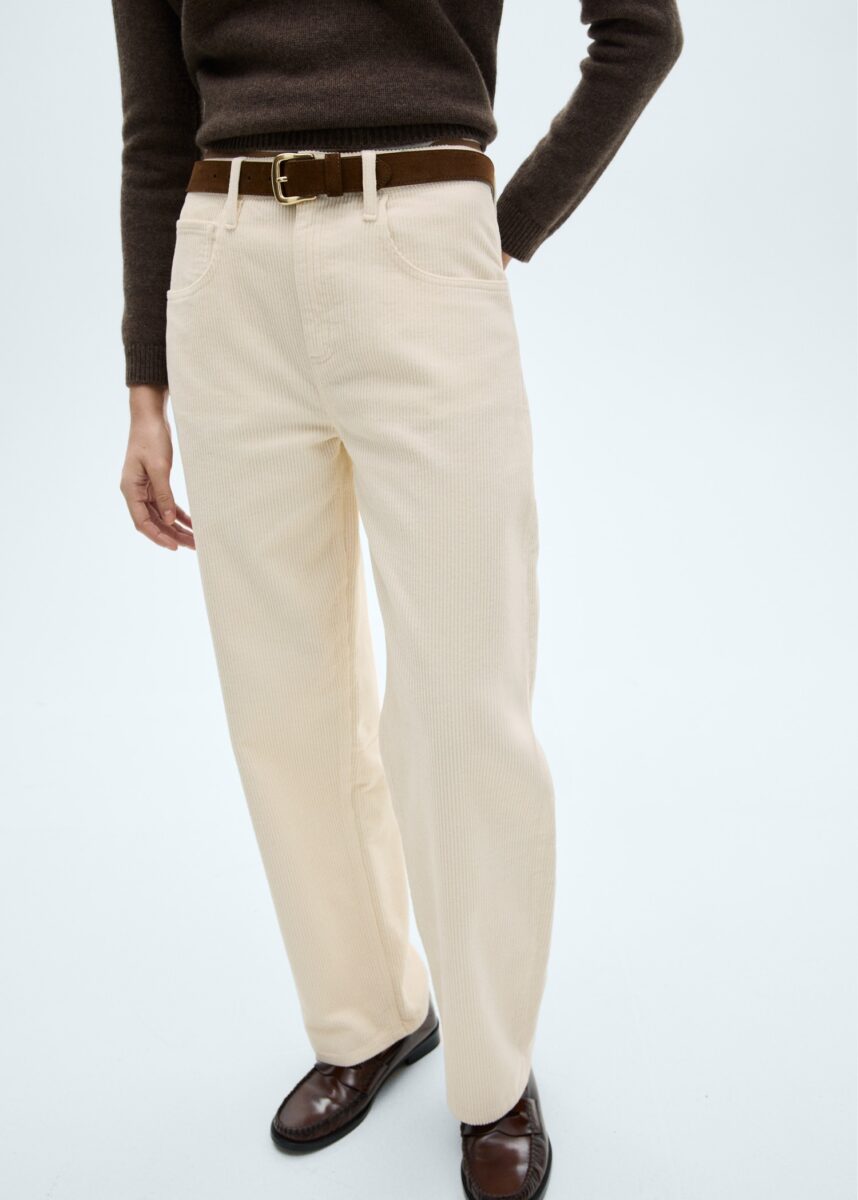 Trend Alert! I pantaloni in velluto con costine sono il must have anche dell’Inverno 2024