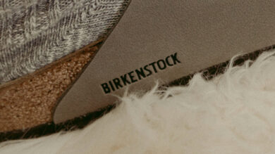 La nuova mania del momento? Le Boston in shearling di Birkenstock!