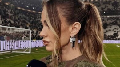 Diletta Leotta non bada a spese e sfoggia gioielli da quasi 19mila euro allo stadio