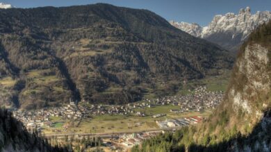 Questo piccolo borgo trentino immerso tra le montagne è tra i più belli d’Italia