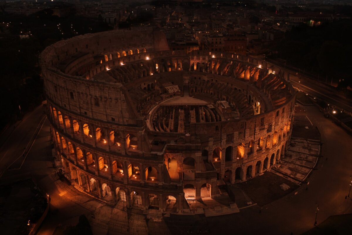 L’iniziativa Airbnb per vivere il Colosseo come un vero Gladiatore: scopri di più…