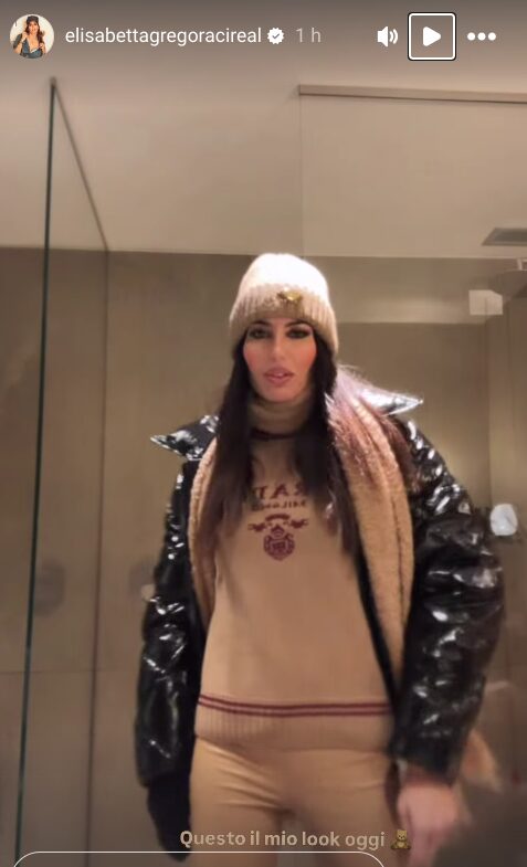 Elisabetta Gregoraci, quanto ha speso per il suo completo firmato Prada per la montagna