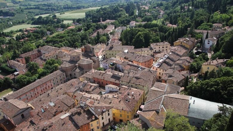 Gita fuori porta a Santo Stefano: i Borghi più belli a due passi da Bologna