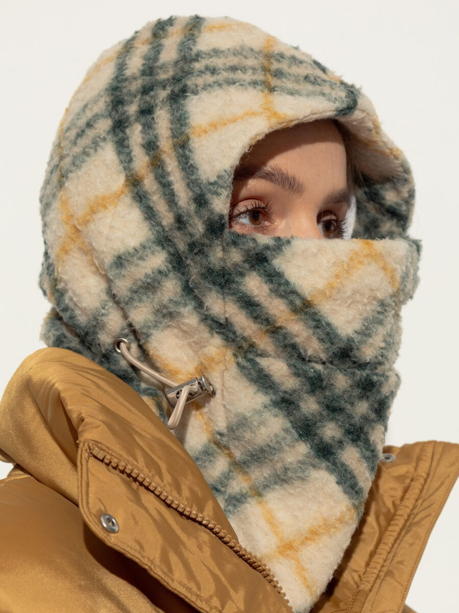 L’accessorio più trendy del 2025? Il balaclava, che domande!