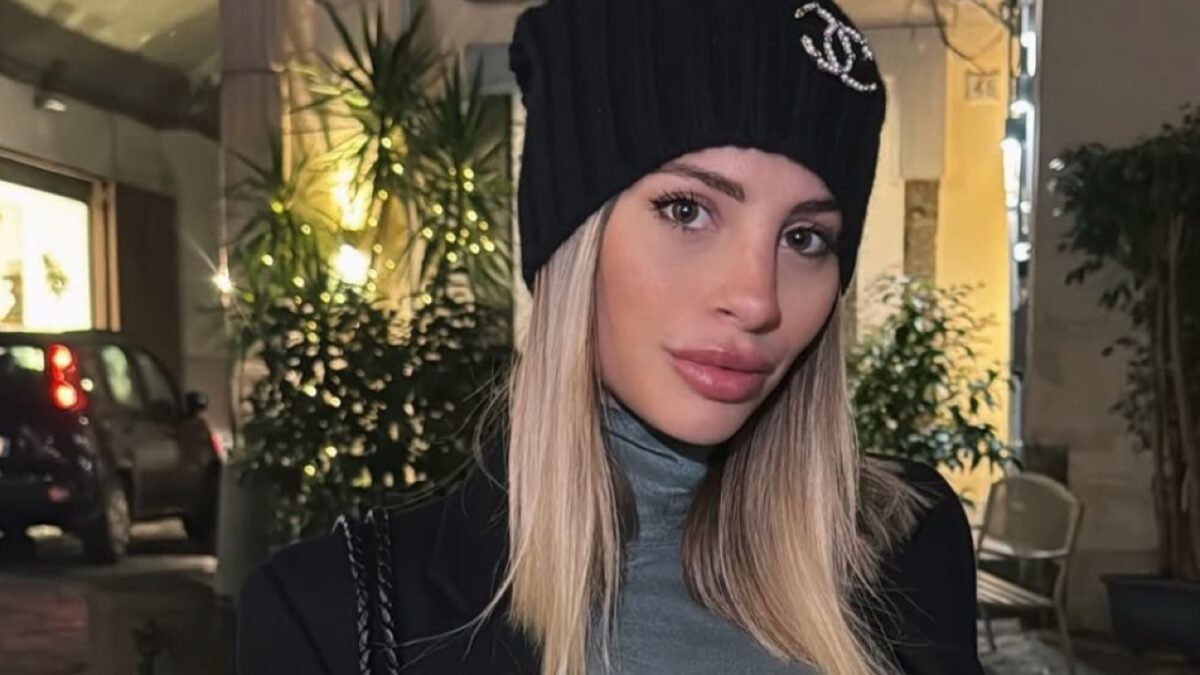 Chiara Nasti festeggia il Compleanno con un Look da oltre 20mila euro