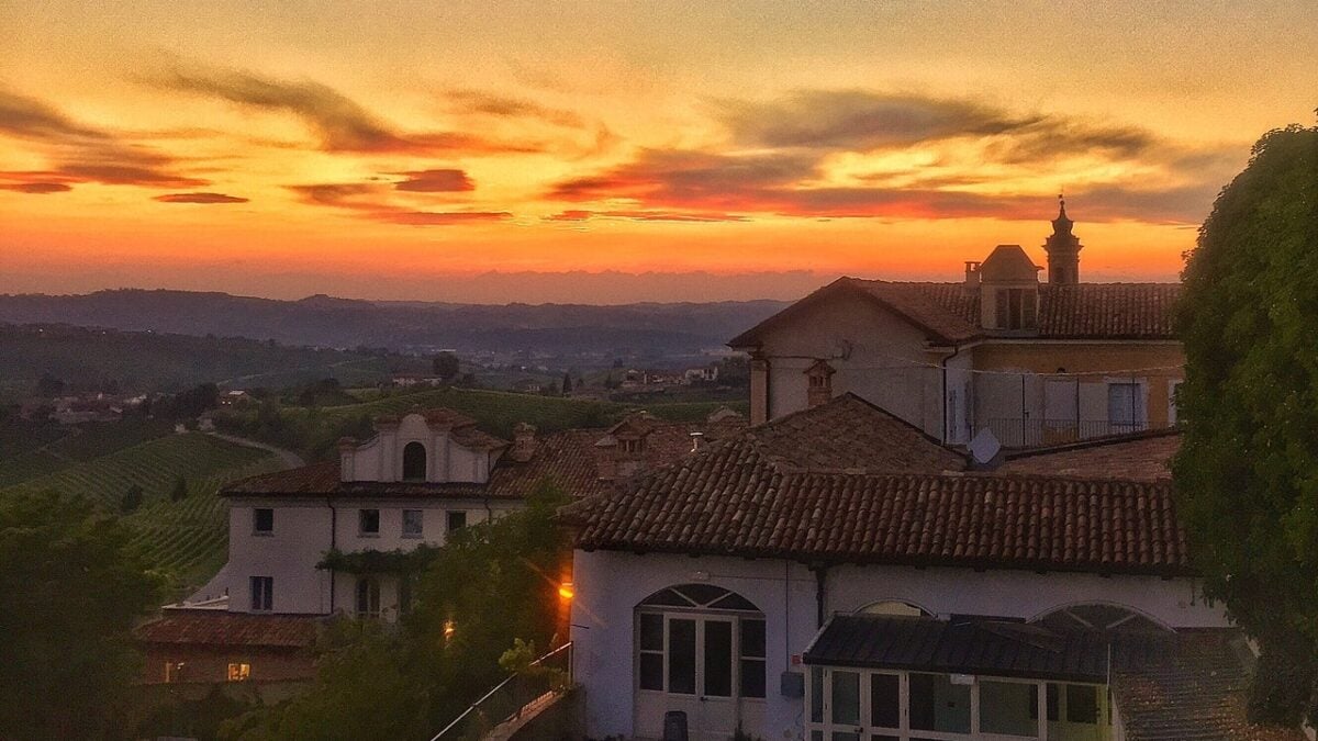 Questo borgo nel cuore delle Langhe è la meta giusta per il tuo prossimo viaggio