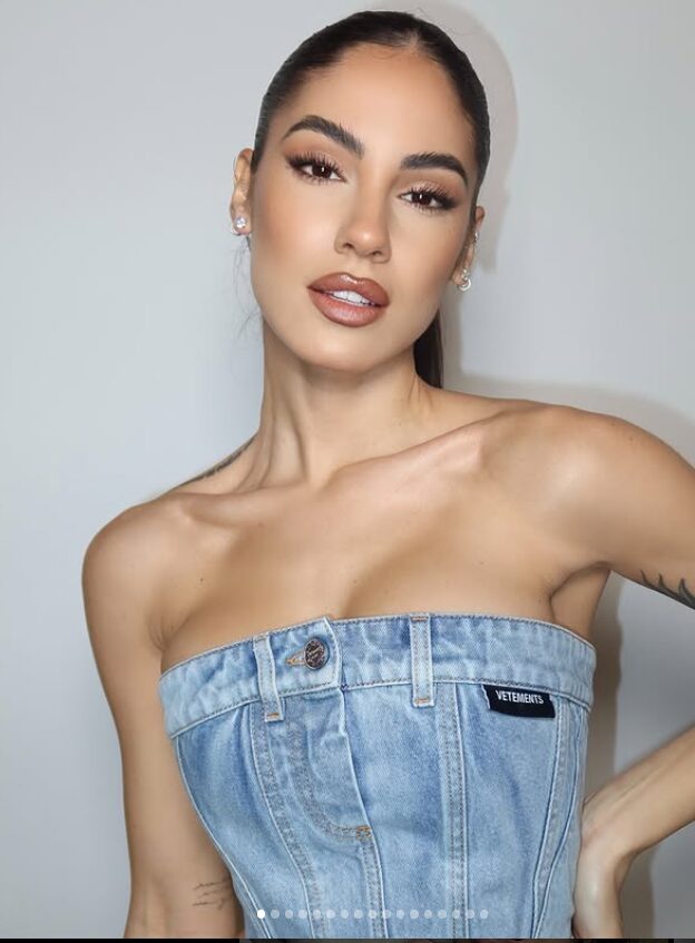 Giulia De Lellis ha pagato quasi 1000 euro per un top in denim: guarda qui!