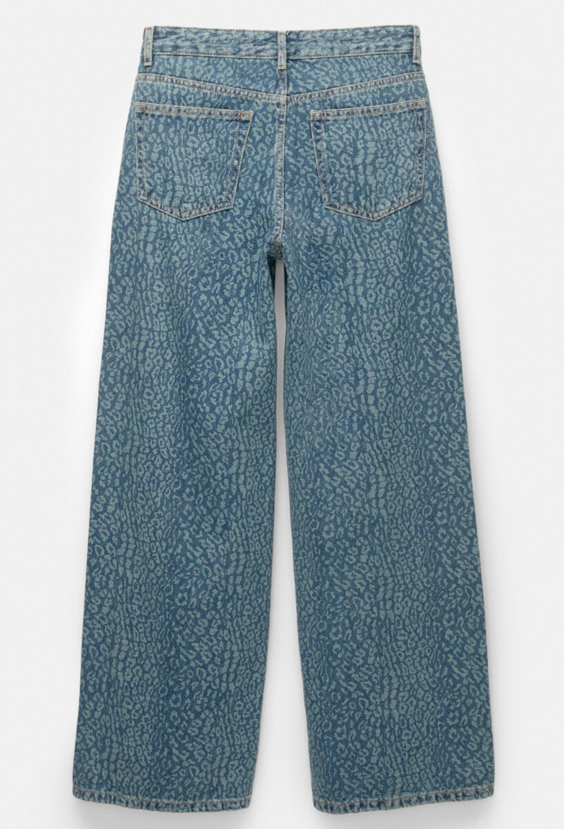 I jeans leopardati più belli del momento sono questi firmati Pull&Bear